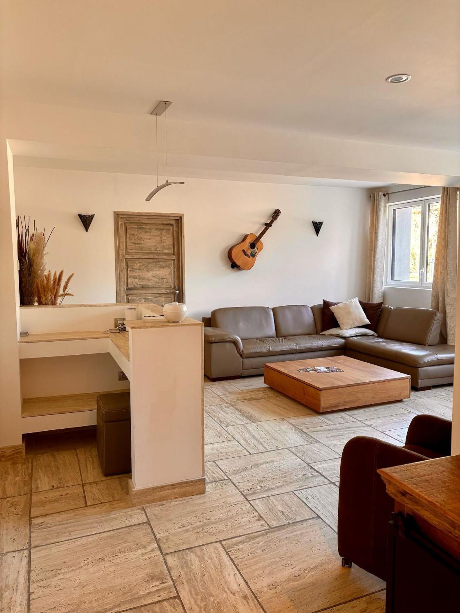 Des Mirabelles Country house Cabannes