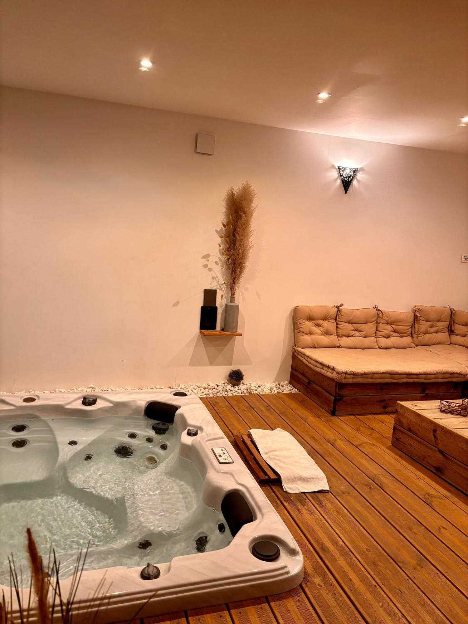 Country house Des Mirabelles Cabannes